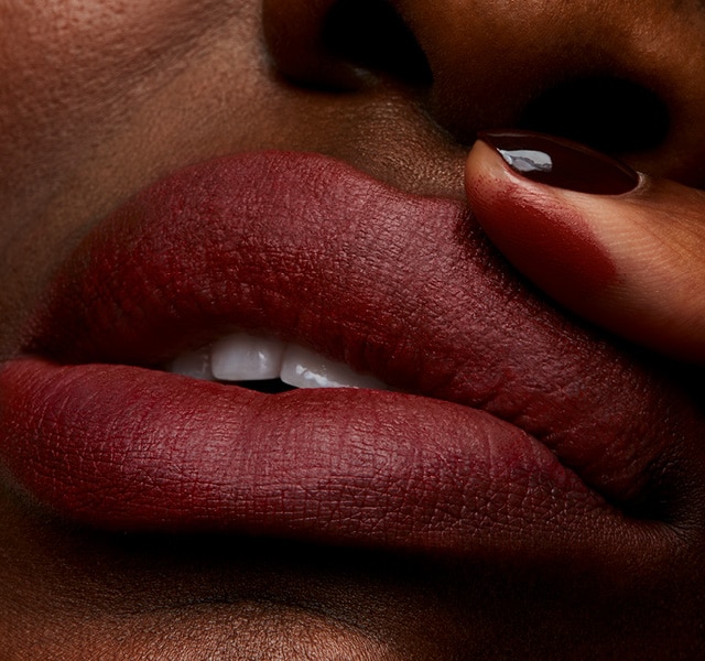 Powder Kiss Lipstick - Devoted to Chili